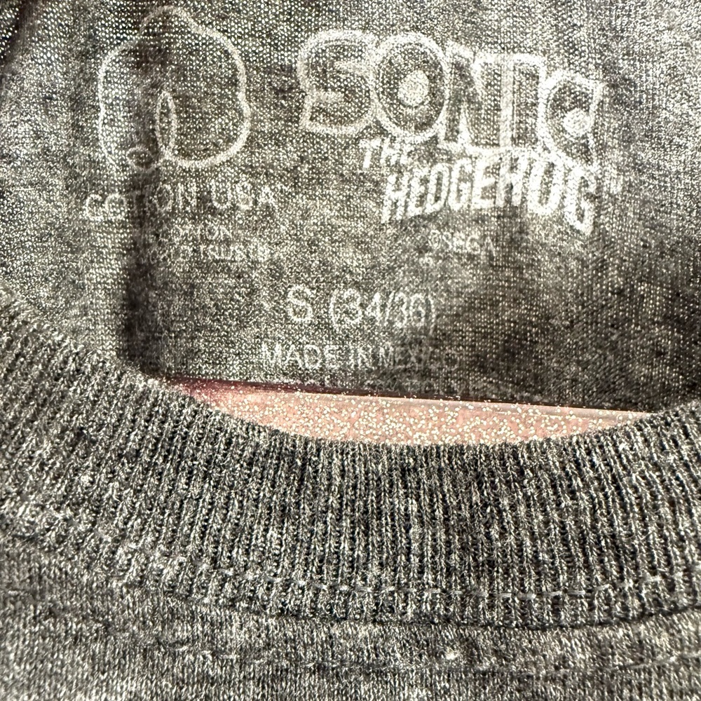 Sonic the Hedgehog Graphic T-Shirt - Picture 3 of 3